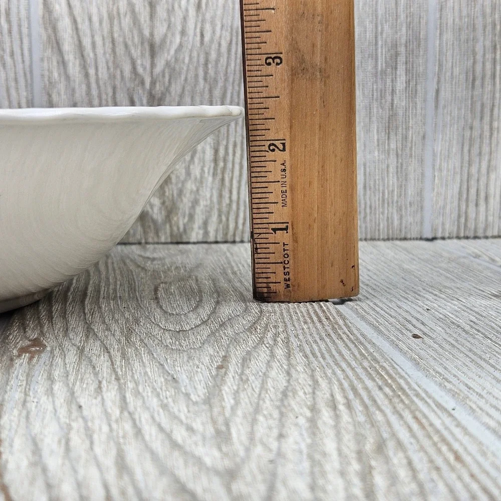 Sheffield Bone White USA Swirl Rim 9 Inch Ceramic Serving Bowl Glossy White